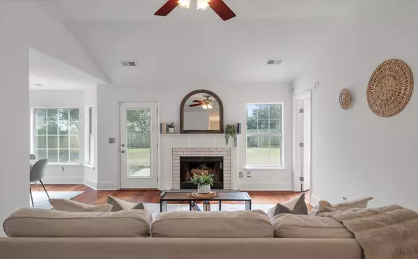 116 Hearthstone Cir, Goose Creek, SC 29445