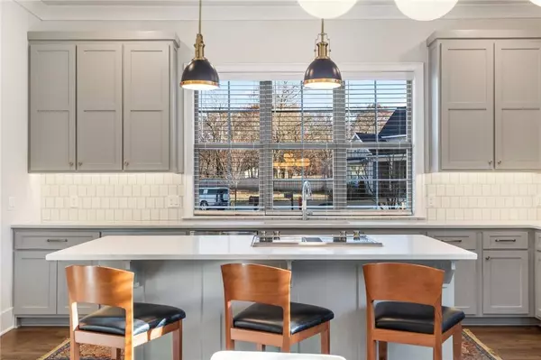 2035 Dutton Pl, Fayetteville, AR 72703