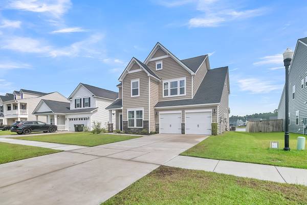 706 Spanish Pointe Dr, Summerville, SC 29486