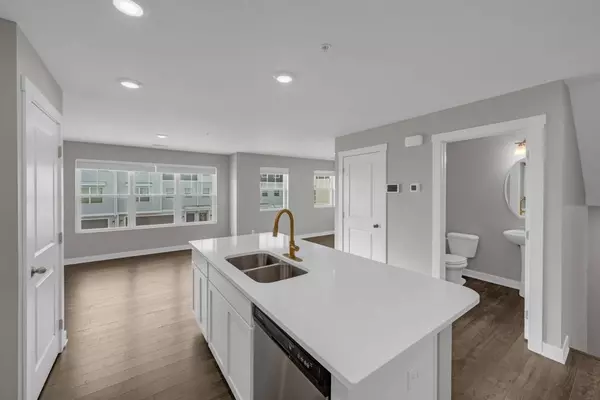 210 NE 22nd Lane, Ankeny, IA 50021