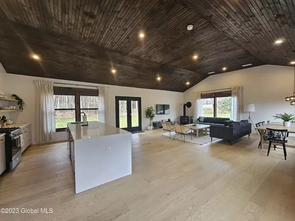 609 Route 32A, Catskill, NY 12414