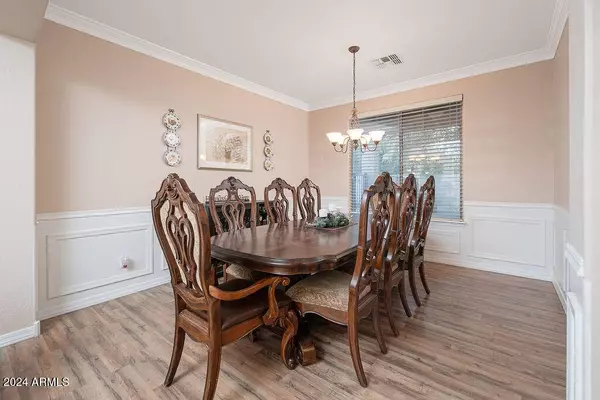 5907 W RUNNING DEER Trail, Phoenix, AZ 85083