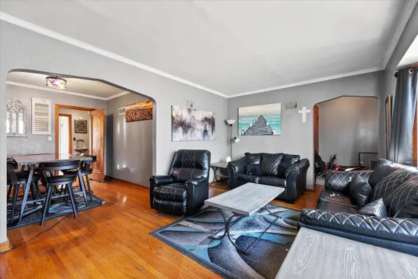 3711 N 48th, Milwaukee, WI 53216