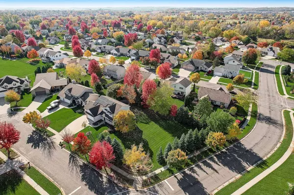 1108 Heritage Court, Waunakee, WI 53597