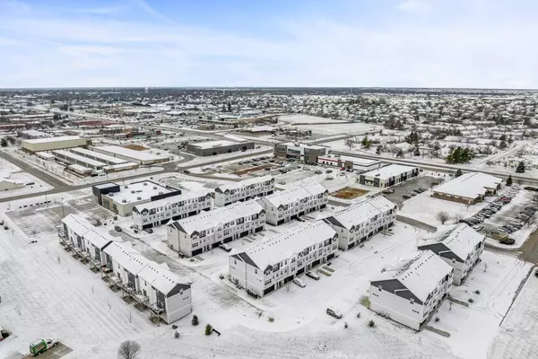 210 NE 22nd Lane, Ankeny, IA 50021