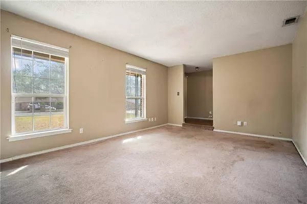 917 Imperial DR, Mobile, AL 36608