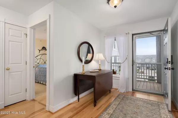 1323 Ballast Point PT #1323, Manteo, NC 27954