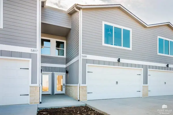 5821 Goheen DR, Manhattan, KS 66503