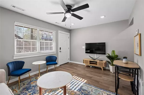 2130 Garland Ave, Fayetteville, AR 72704