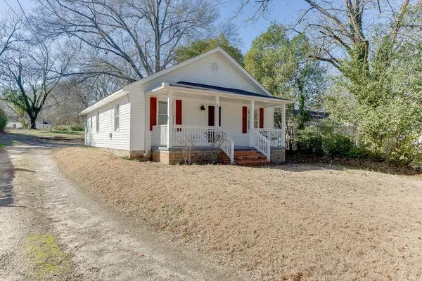 67 E Wright ST, Winder, GA 30680