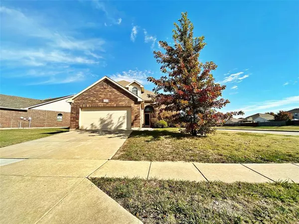 1233 Sunderland Lane, Fort Worth, TX 76134