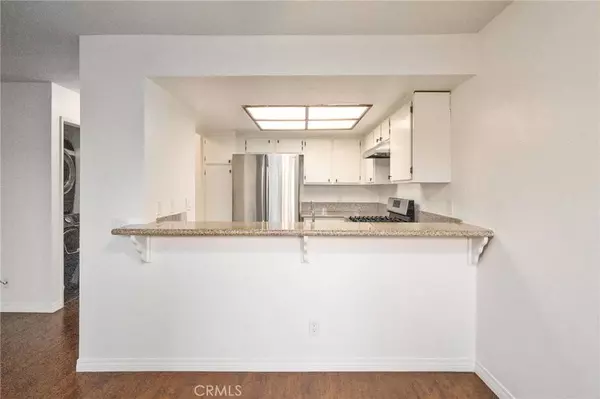 1237 E 6th ST #206, Long Beach, CA 90802