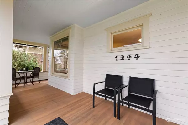 1244 S Ainsworth AVE, Tacoma, WA 98405