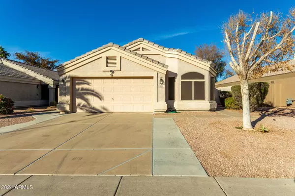 1626 W KESLER Lane, Chandler, AZ 85224