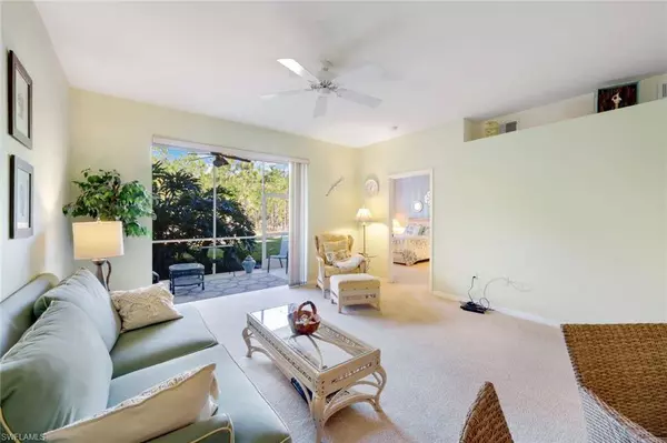 377 Robin Hood CIR #102, Naples, FL 34104