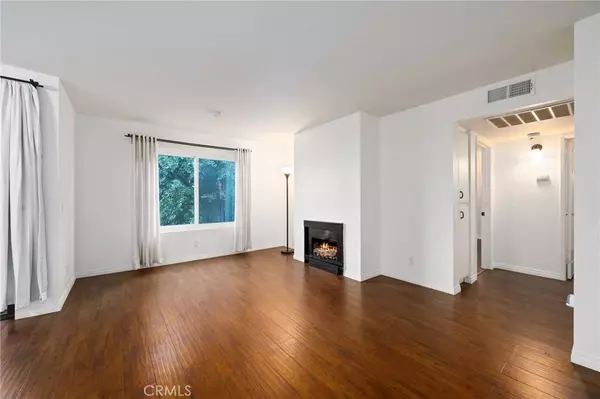 1237 E 6th ST #206, Long Beach, CA 90802