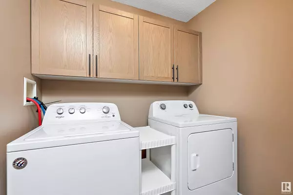 #3 9350 211 ST NW, Edmonton, AB T5T 4T8