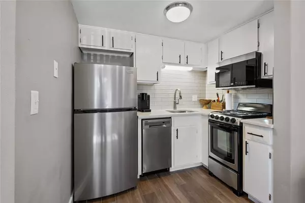 2130 Garland Ave, Fayetteville, AR 72704