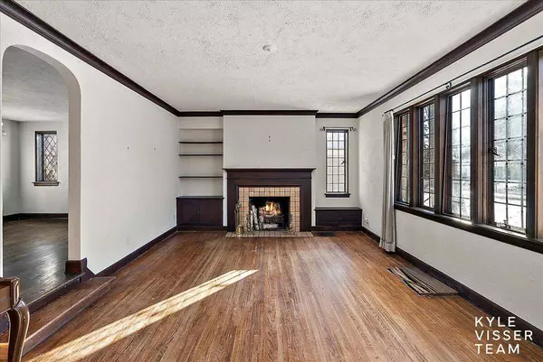 236 Morningside SE Drive, Grand Rapids, MI 49506