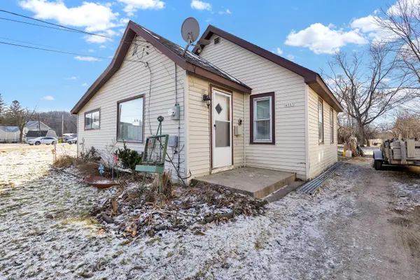 4905 Lakeview Ave, Richfield, WI 53033