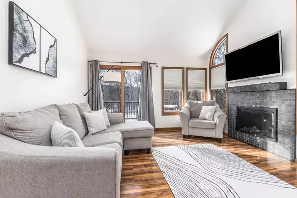 30 Oak Glen Drive, Galena, IL 61036