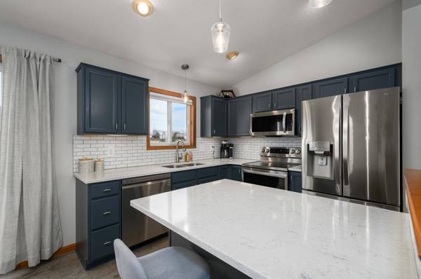 901 10th ST NW, Kasson, MN 55944