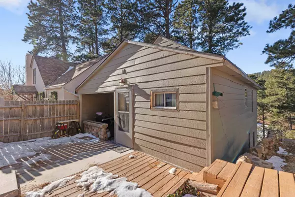 213 Terraville Avenue, Lead, SD 57754