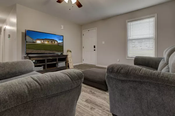 6013 Jeffrey Court, Lawrenceburg, KY 40342