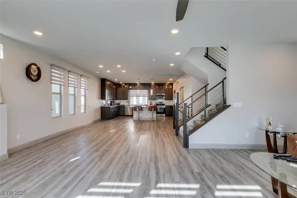 8016 Haywood Estate Avenue, Las Vegas, NV 89113