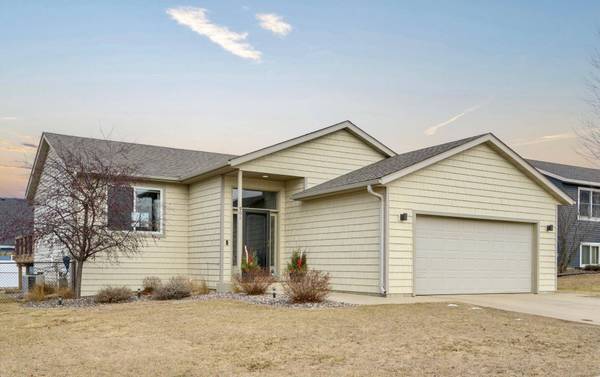 901 10th ST NW, Kasson, MN 55944