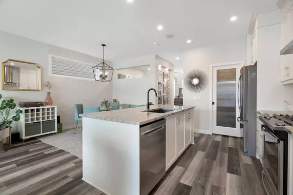 14 Wolf Creek MNR SE, Calgary, AB T2X 3Z8