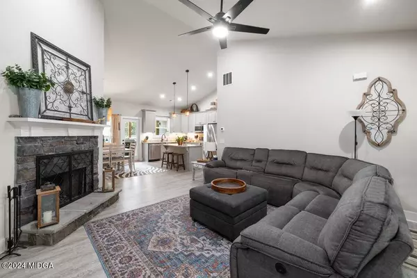 9270 Long Hollow Road, Gainesville, GA 30507