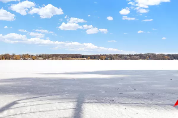 4905 Lakeview Ave, Richfield, WI 53033