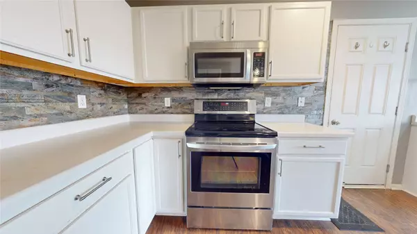 2124 3rd Avenue SE, Altoona, IA 50009