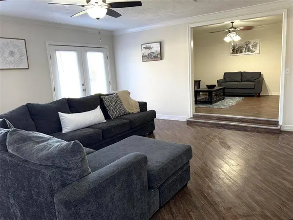 3553 2nd ST, Beaumont, TX 77705