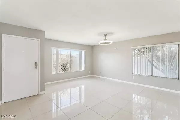 5396 Chestnut Street, Las Vegas, NV 89119