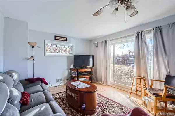 10762 Blue Jay LN, Northglenn, CO 80233