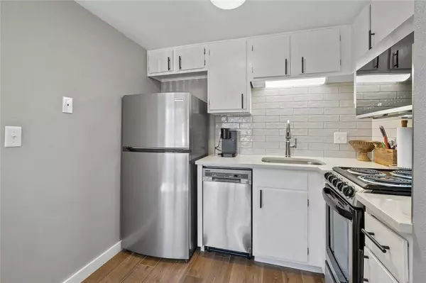 2130 Garland Ave, Fayetteville, AR 72704