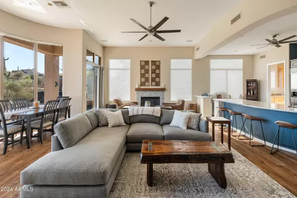 15637 E CACTUS Drive, Fountain Hills, AZ 85268