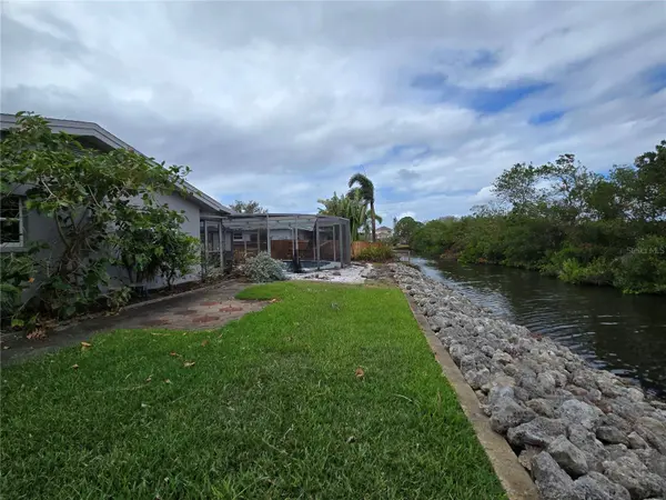 6496 FAIRWAY VIEW BLVD S, Saint Petersburg, FL 33707