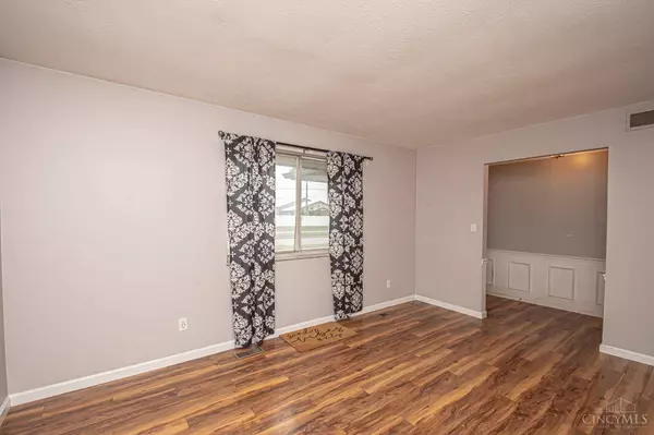 1825 E David Rd, Kettering, OH 45440