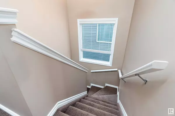 #3 9350 211 ST NW, Edmonton, AB T5T 4T8