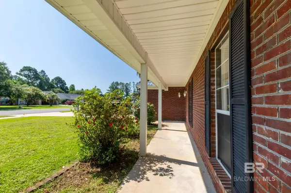 5785 Shady Woods Court, Gulf Shores, AL 36542