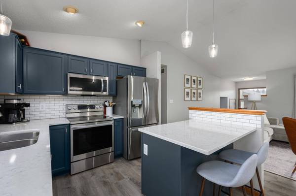 901 10th ST NW, Kasson, MN 55944