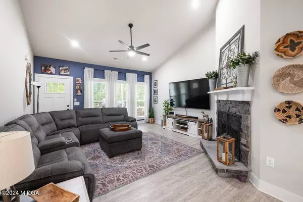 9270 Long Hollow Road, Gainesville, GA 30507