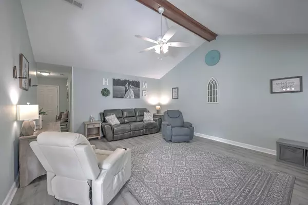 102 Evergreen Magnolia Ave, Goose Creek, SC 29445