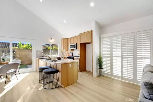 4 Via Adelfa, Rancho Santa Margarita, CA 92688