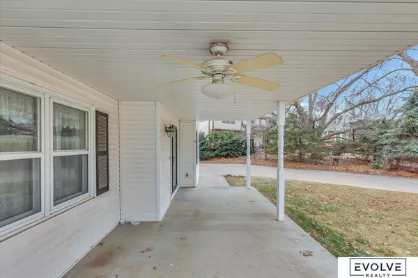 13003 S 33rd Circle, Bellevue, NE 68123