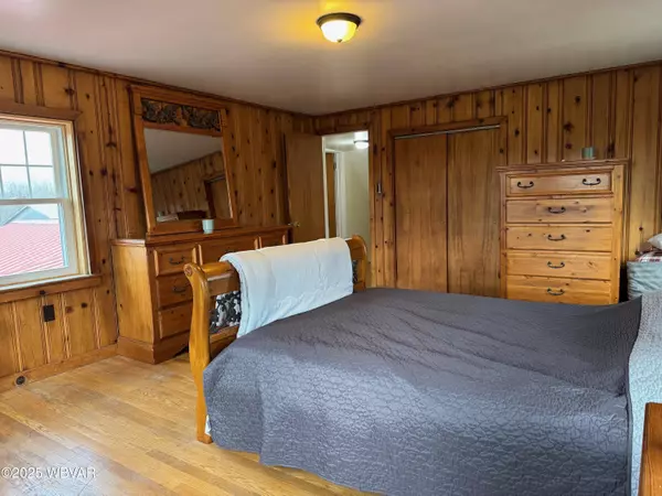 87 QUAKER CHURCH RD, Pennsdale, PA 17756