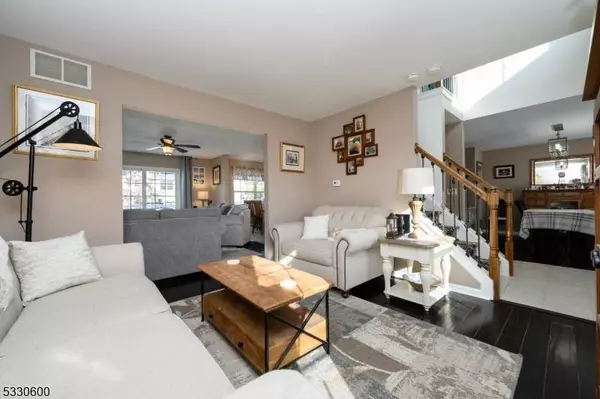 102 Nautilus Dr, Barnegat Twp., NJ 08005